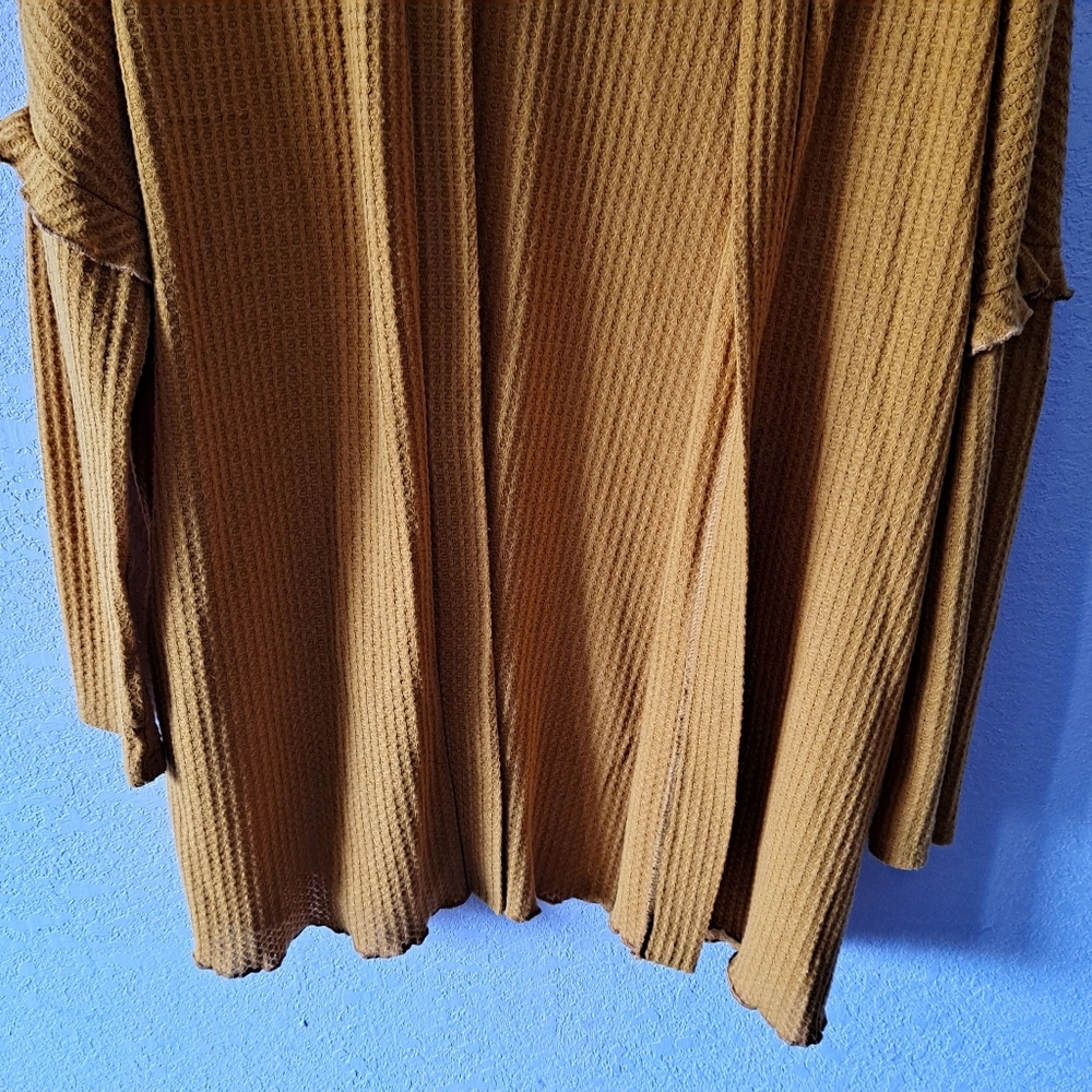 Agnes & Dora Yellow Cardigan View 3